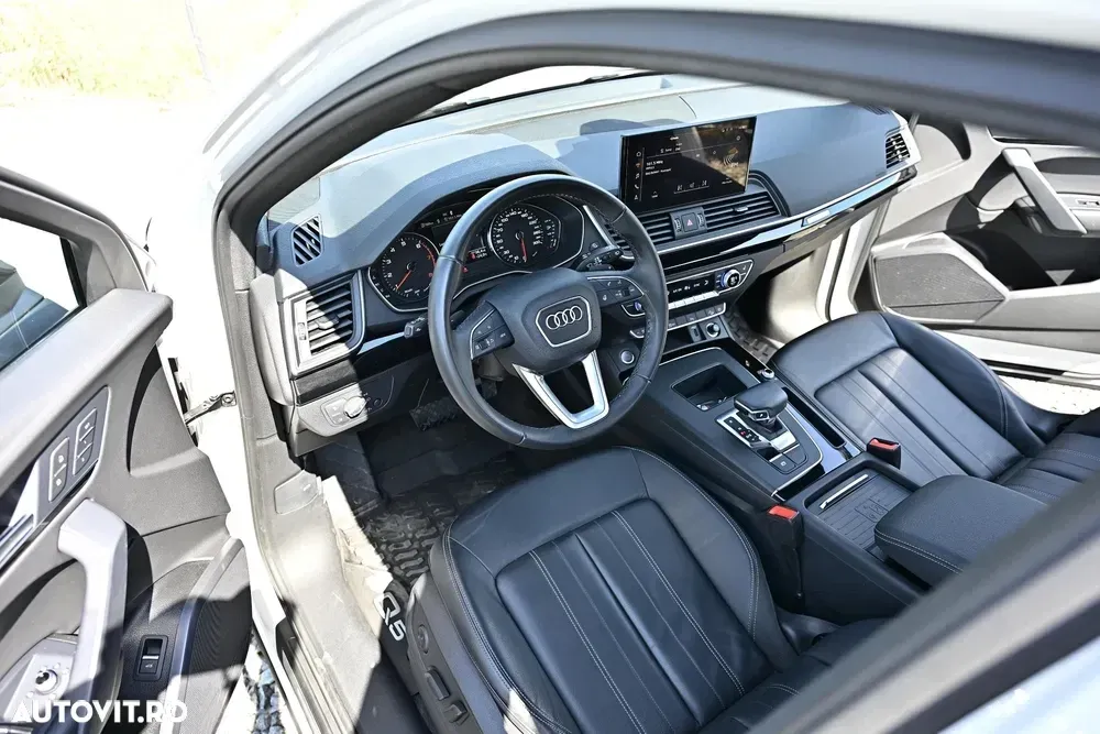Audi Q5 FY 2.0 45 TFSI S tronic quattro Design — imagine 5