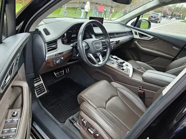 Audi SQ7 TDI quattro tiptronic