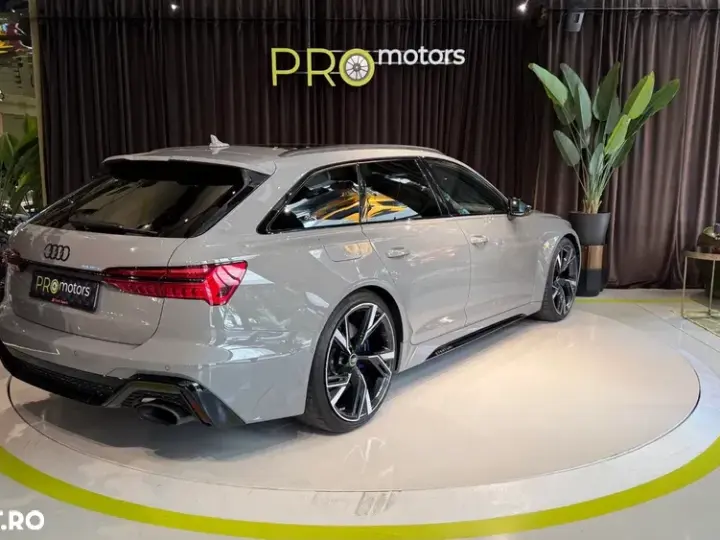 Audi RS 6 C8