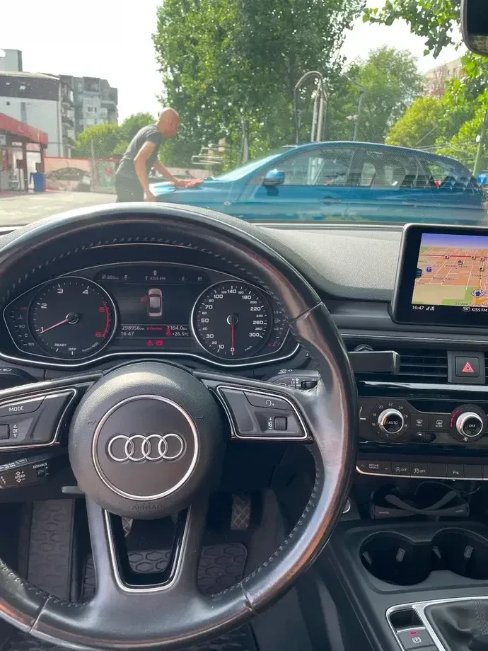 Audi A4 Limuzina B9 2.0 TDI DPF clean Attraction — imagine 3