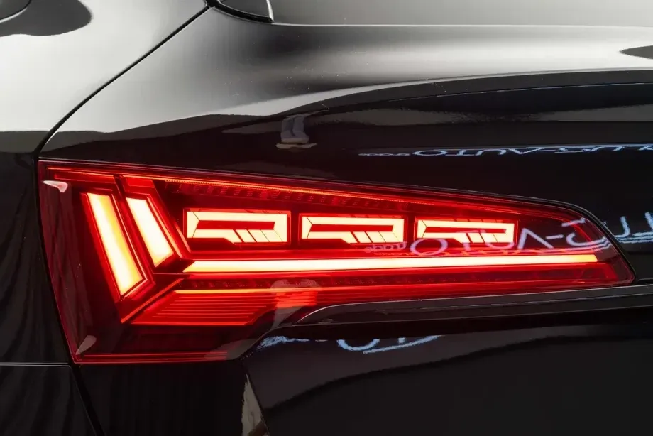 Audi Q5 FY 40 TDI quattro S tronic S line — imagine 5