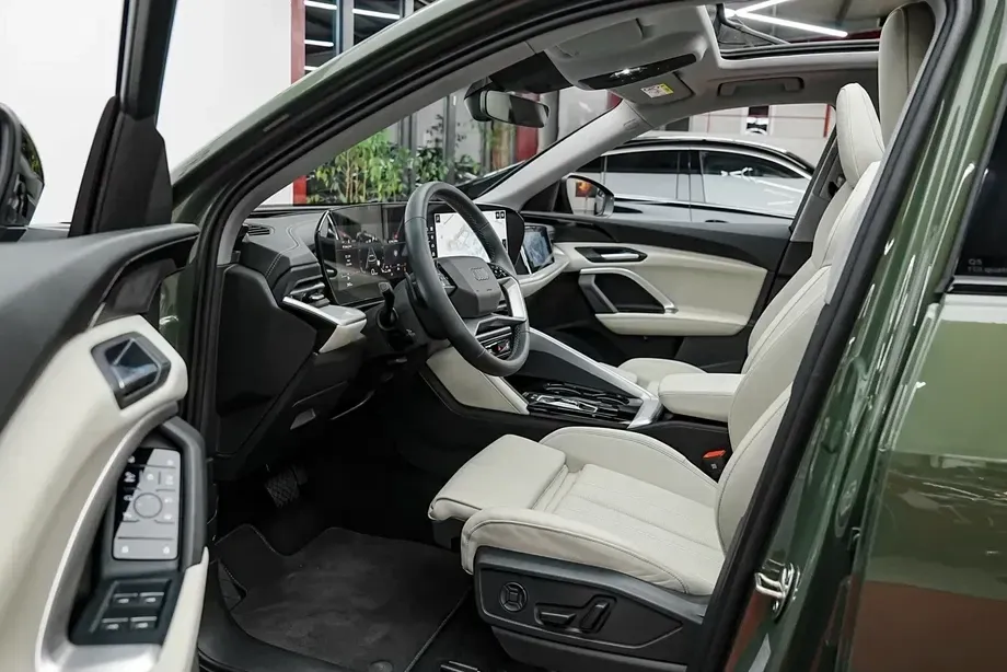 Audi Q5 FY 40 TDI quattro S tronic S line — imagine 4