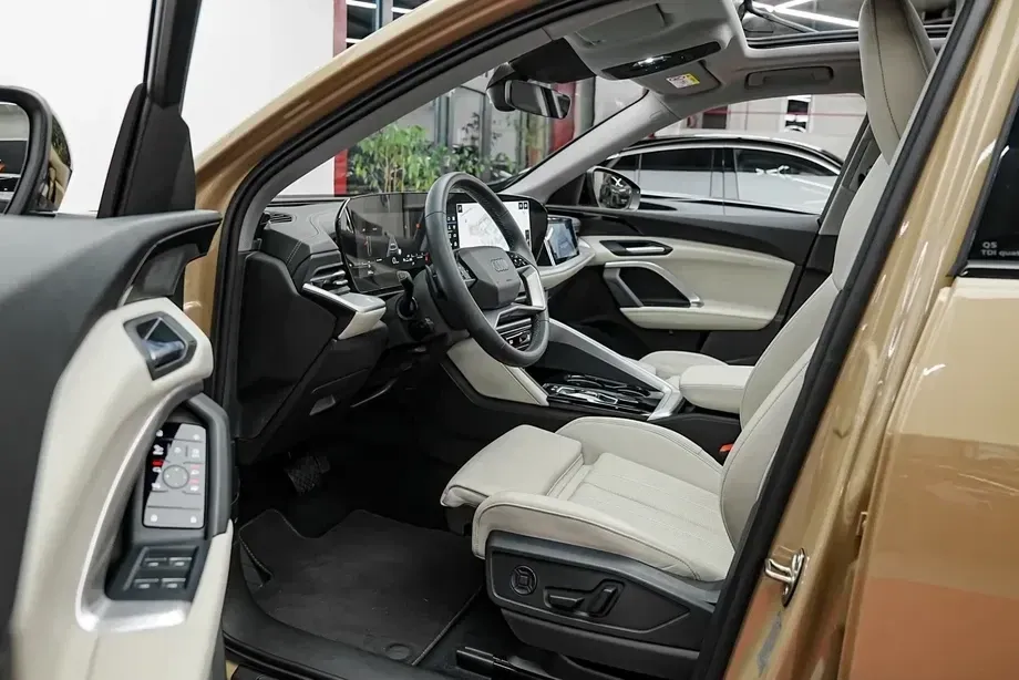 Audi Q5 FY 40 TDI quattro S tronic S line — imagine 4