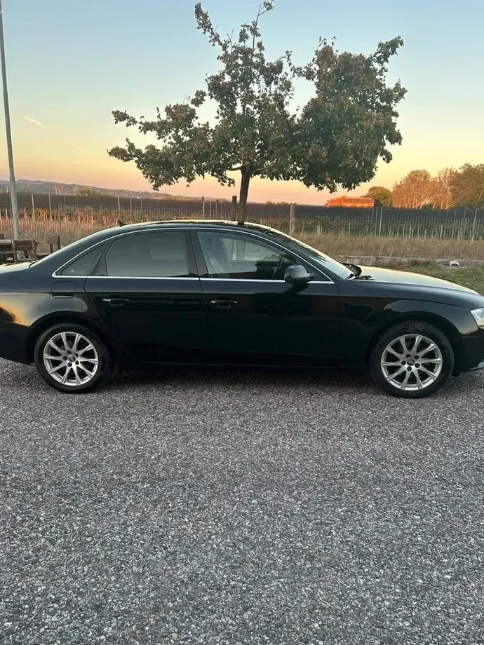 Audi A4 Limuzina B8 2.0 TDI Multitronic — imagine 2
