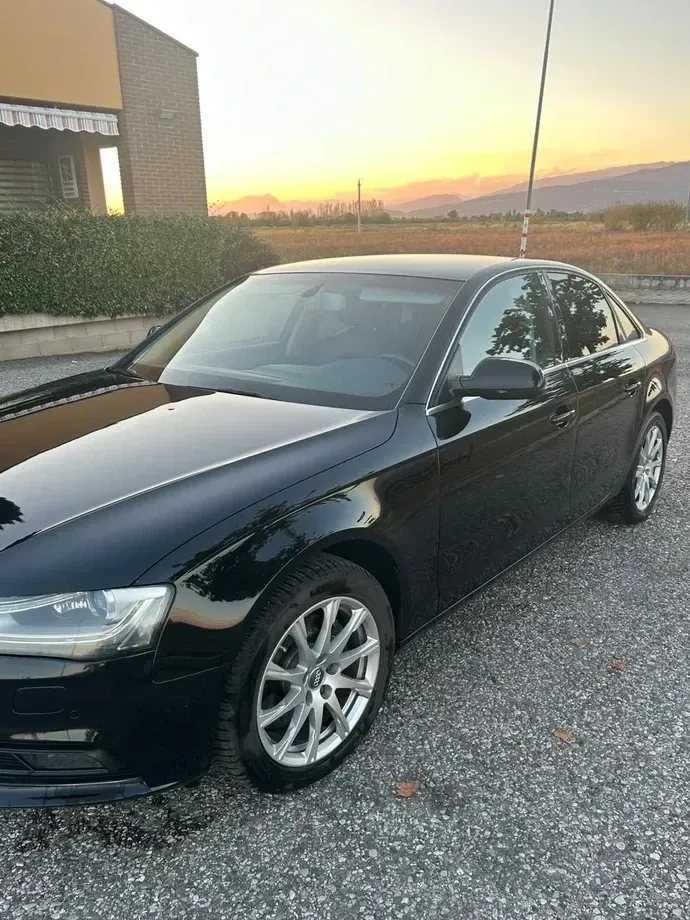 Audi A4 Limuzina B8 2.0 TDI Multitronic — imagine 4
