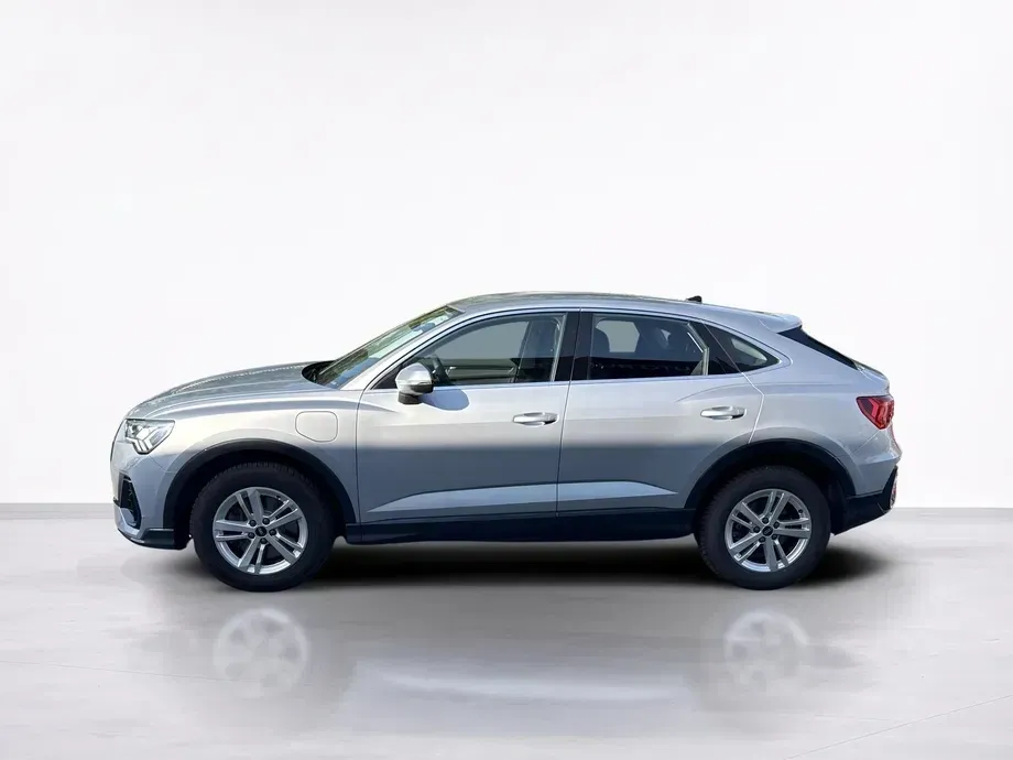 Audi Q3 F3 1.4 45 TFSI e PHEV S Line — imagine 2