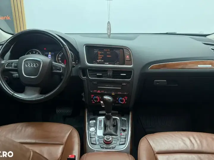 Audi Q5 8R