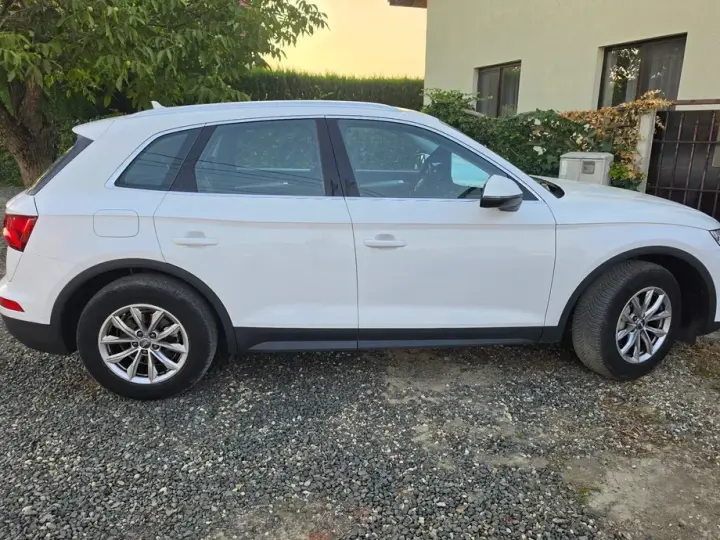 Audi Q5 FY 2.0 TDI