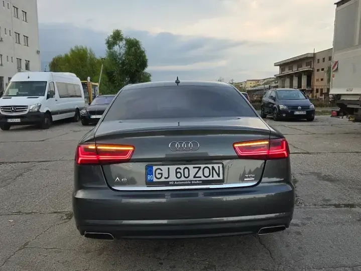 Audi A6 2.0 TDI Ultra DPF S tronic