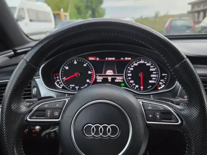 Audi A6 2.0 TDI Ultra DPF S tronic
