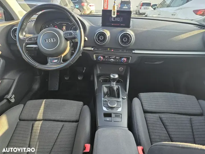 Audi A3 Sportback 8V 1.6 TDI clean Ambiente