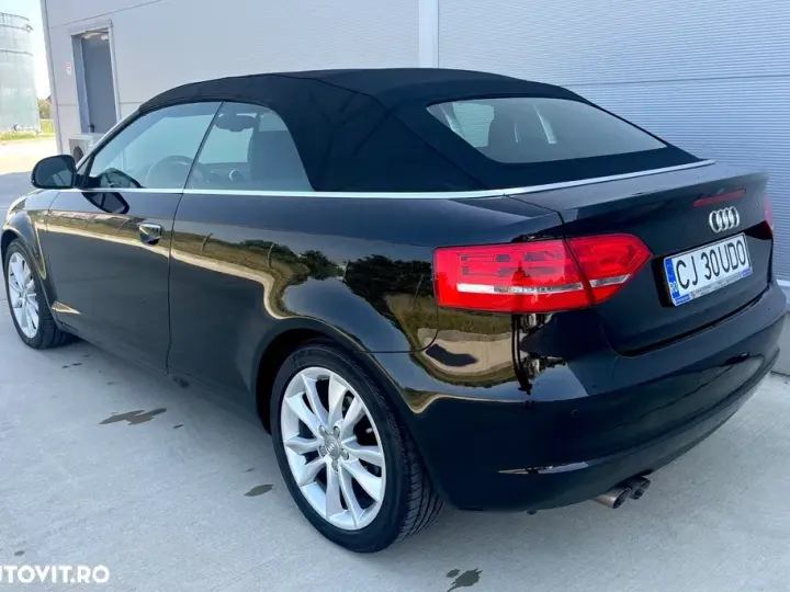 Audi A3 Cabrio 8P 2.0 TDI DPF S tronic S Line Sportpaket