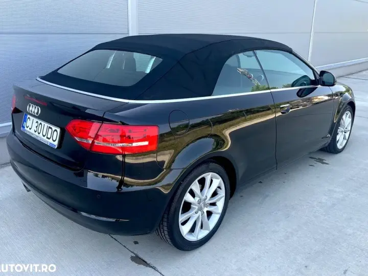 Audi A3 Cabrio 8P 2.0 TDI DPF S tronic S Line Sportpaket