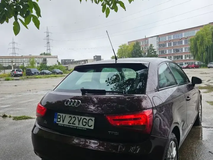 Audi A1 3-portiere 8X 1.4 TFSI S tronic S line edition