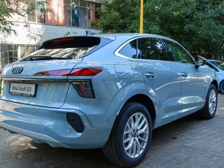 Audi Q3 F3 35 TFSI S tronic MHEV Advanced