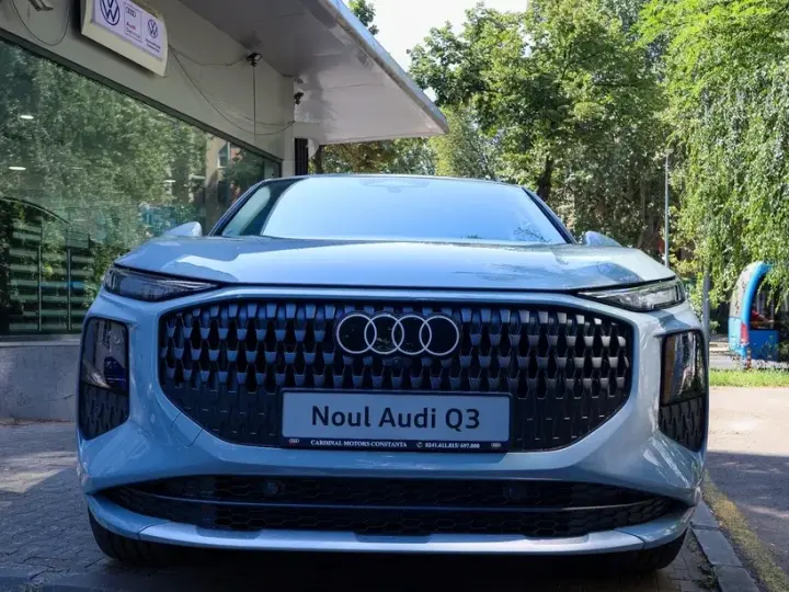Audi Q3 F3 35 TFSI S tronic MHEV Advanced