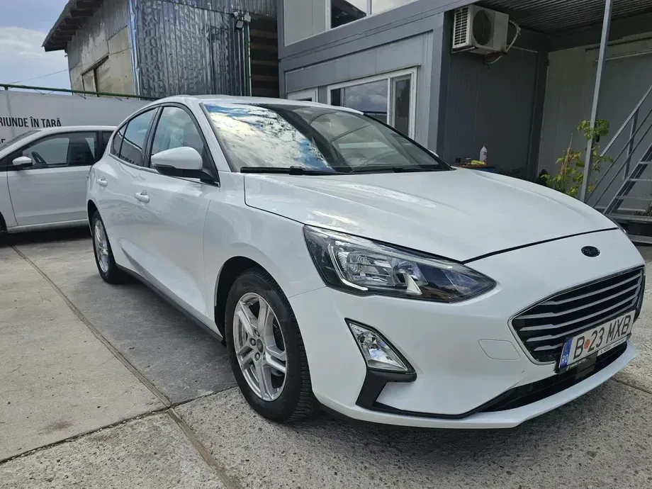 Ford Focus MK4 1.0 EcoBoost Connected — imagine 3