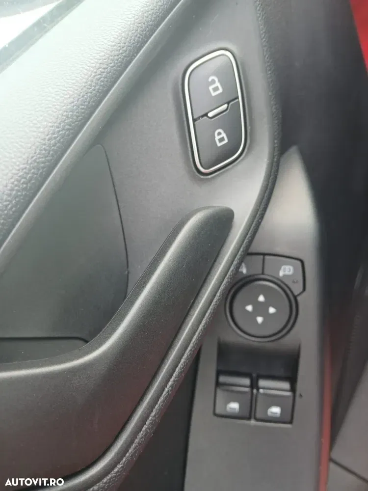 Ford Fiesta 1.0 EcoBoost mHEV Trend Connected — imagine 6