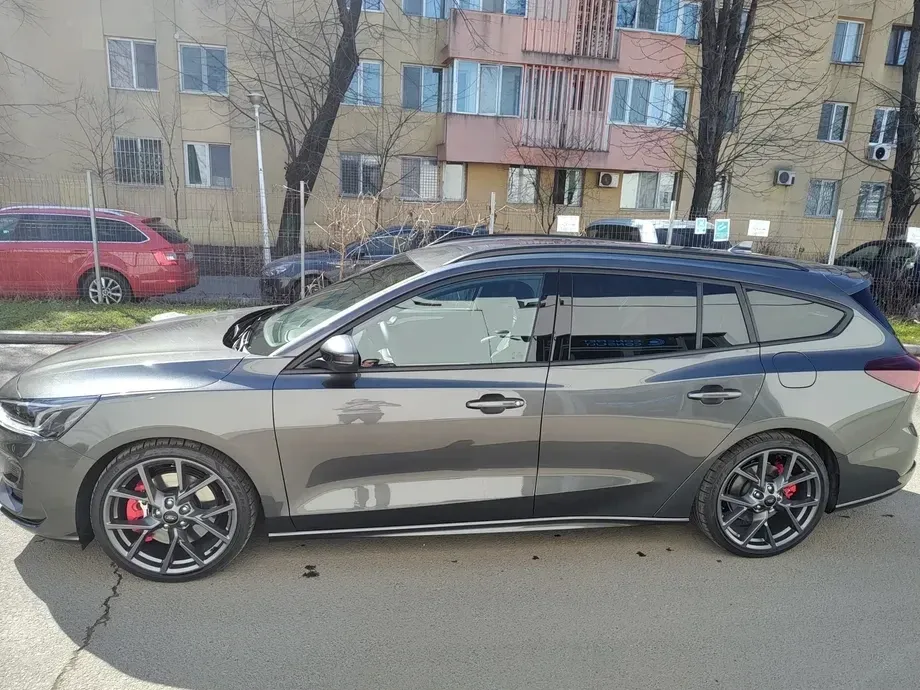 Ford Focus MK4 — imagine 6