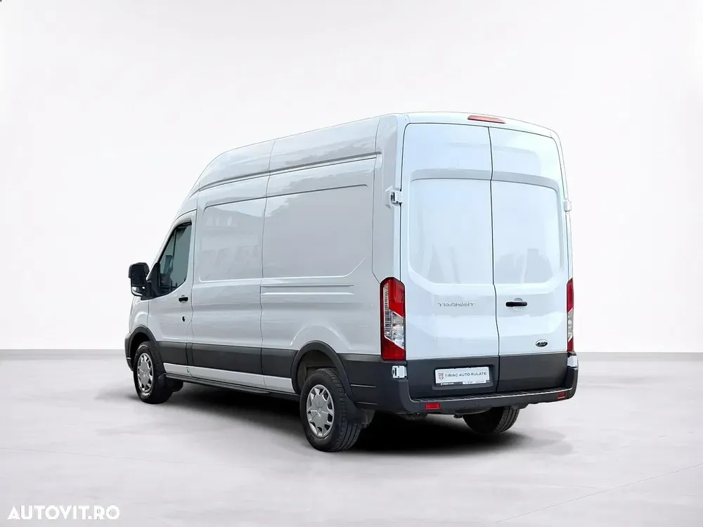 Ford Transit — imagine 4