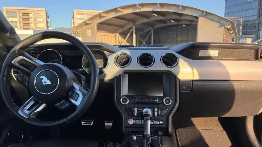 Ford Mustang VI — imagine 4