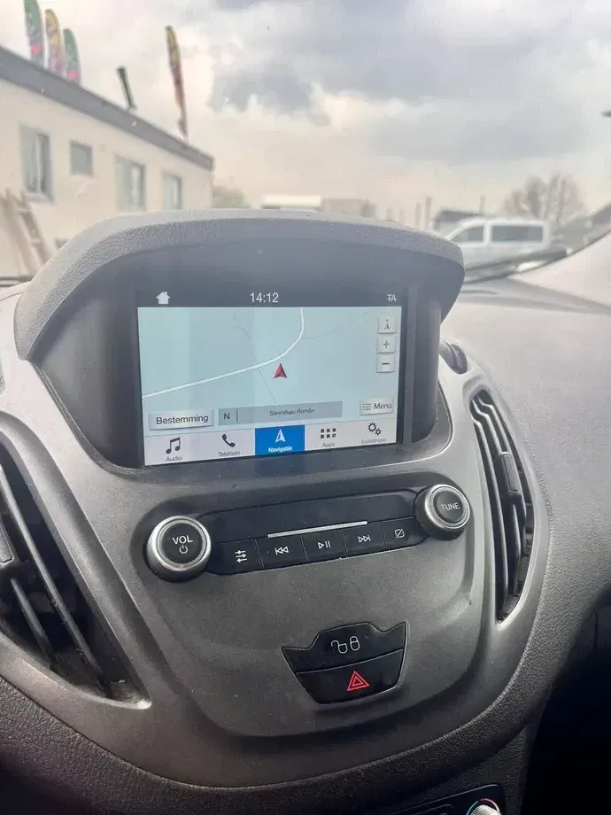 Ford Transit Connect — imagine 6
