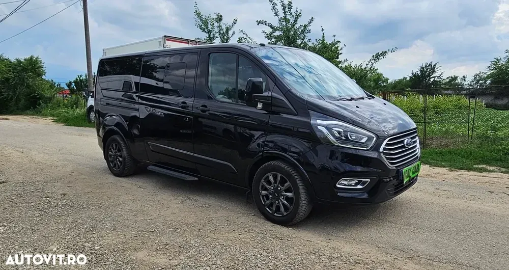 Ford Tourneo Custom — imagine 3