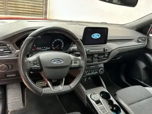 Ford Focus MK4 — imagine 6