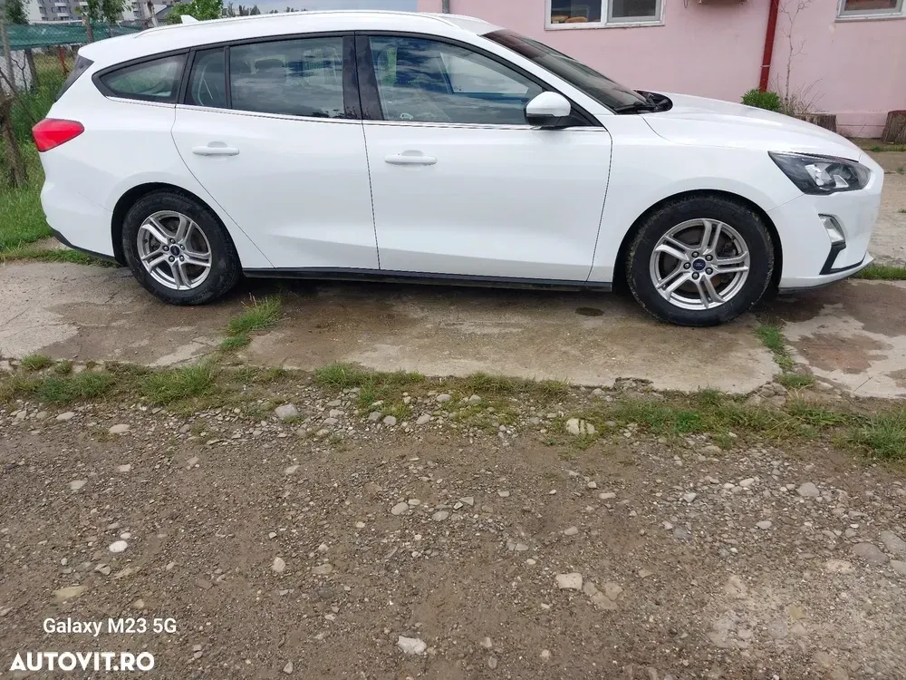 Ford Focus MK4 1.5 EcoBlue Titanium — imagine 6