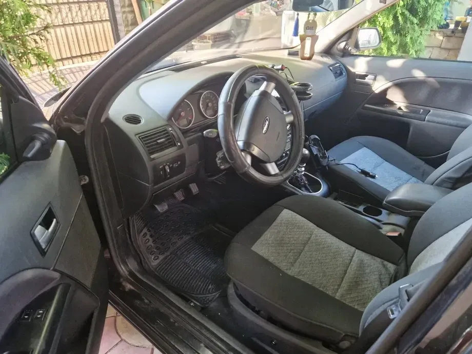 Ford Mondeo 2.0TDCi Trend — imagine 5