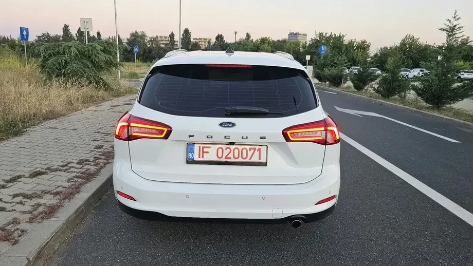 Ford Focus MK4 1.5 EcoBlue Start-Stopp-System TITANIUM — imagine 6