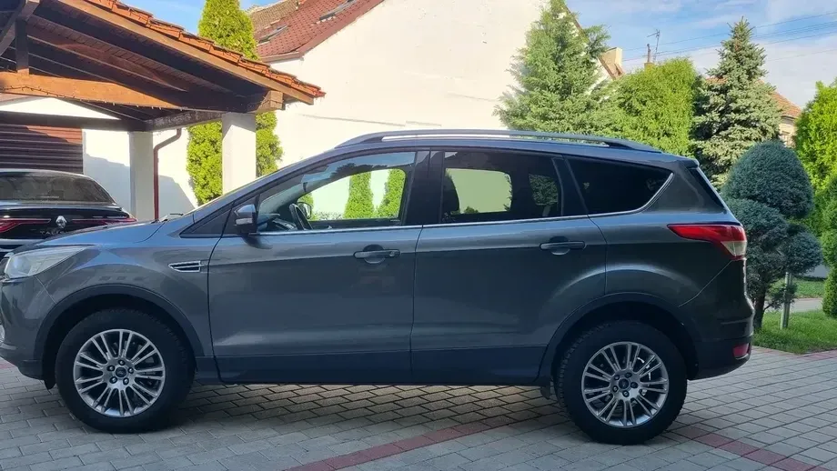 Ford Kuga — imagine 2