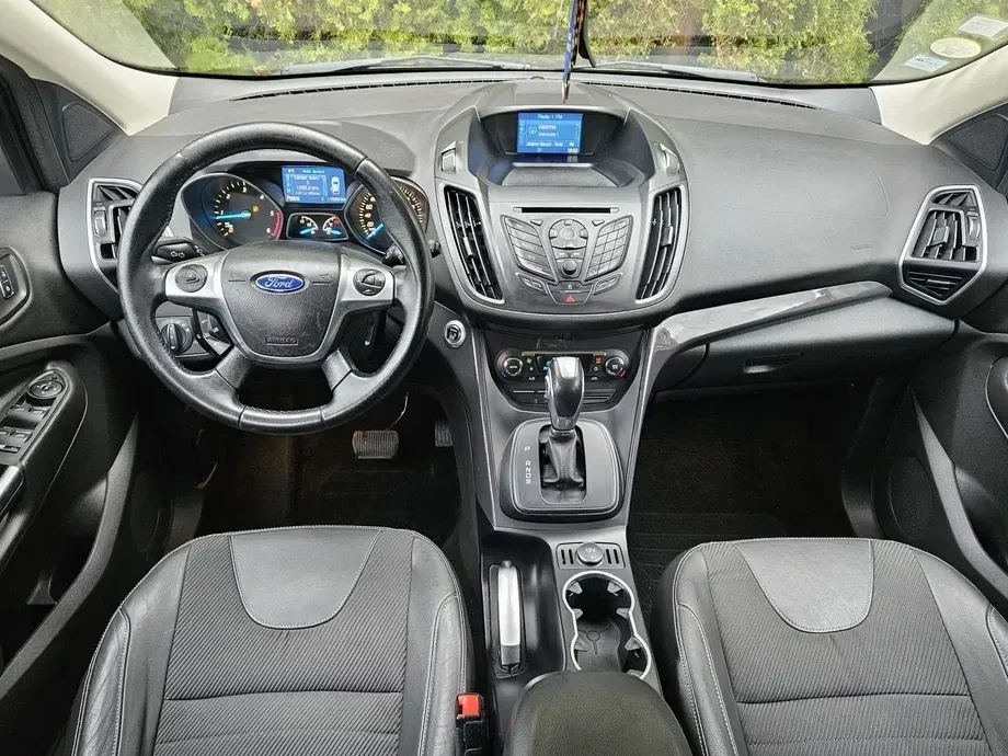 Ford Kuga — imagine 3
