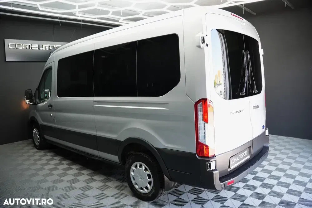 Ford Transit — imagine 4