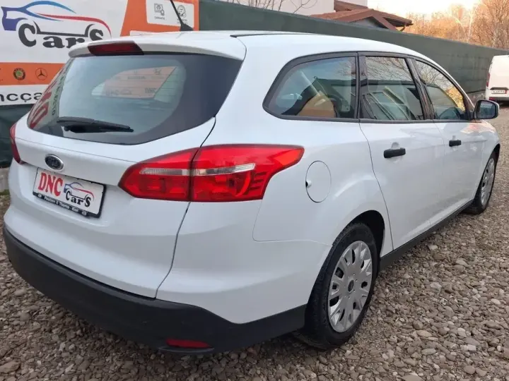 Ford Focus 1.5 TDCi DPF Start-Stopp-System Ambiente
