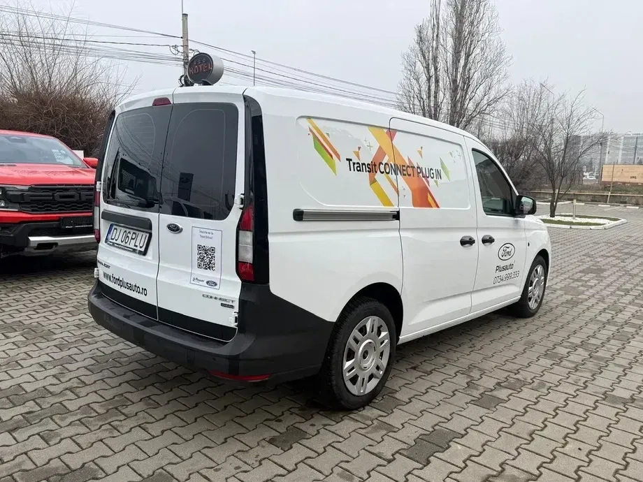 Ford Transit Connect — imagine 6