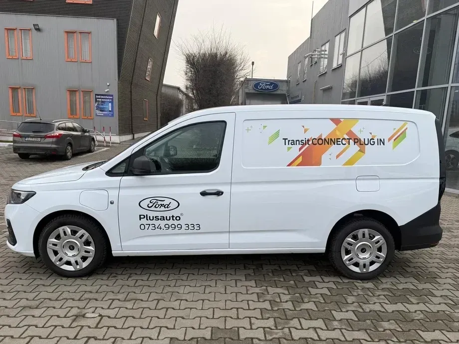 Ford Transit Connect — imagine 4
