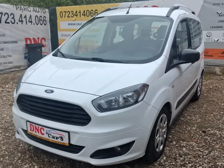 Ford Tourneo Courier 1.5 TDCi S&S Ambiente