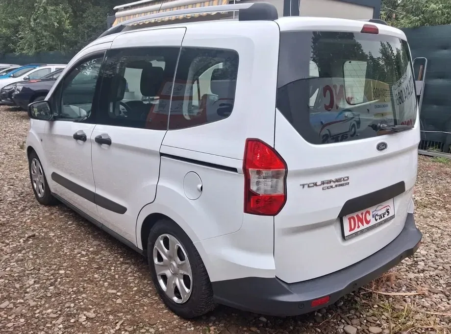 Ford Tourneo Courier 1.5 TDCi S&S Ambiente — imagine 4