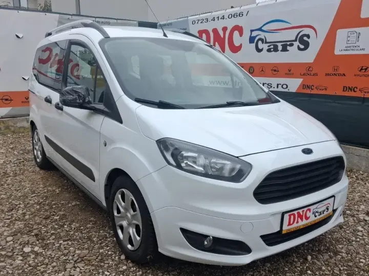 Ford Tourneo Courier 1.5 TDCi S&S Ambiente