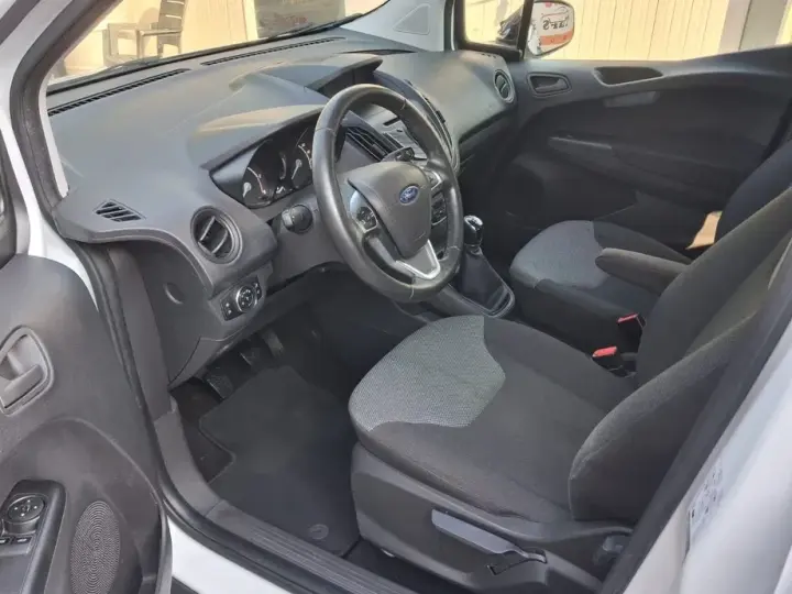 Ford Tourneo Courier 1.5 TDCi S&S Ambiente