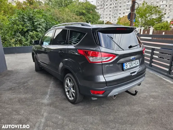 Ford Kuga II 2.0 TDCi Powershift 4WD Titanium