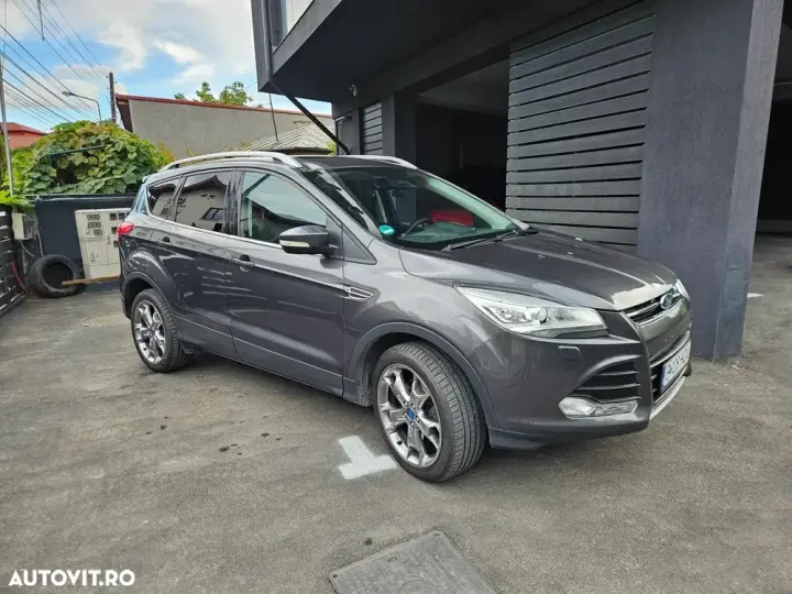 Ford Kuga II 2.0 TDCi Powershift 4WD Titanium