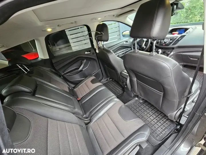 Ford Kuga II 2.0 TDCi Powershift 4WD Titanium
