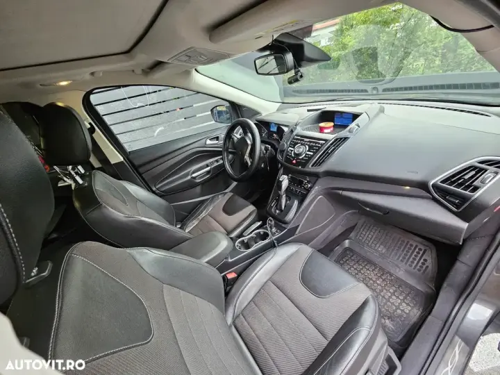 Ford Kuga II 2.0 TDCi Powershift 4WD Titanium