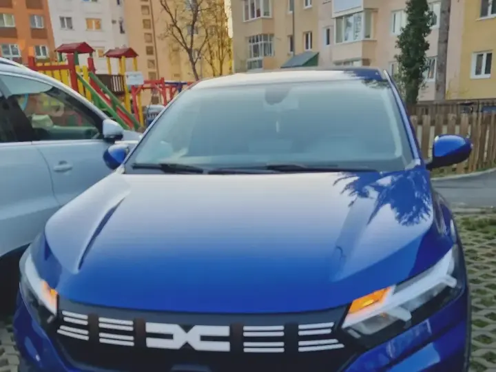 Dacia Logan III TCe 90 MT6 Expression