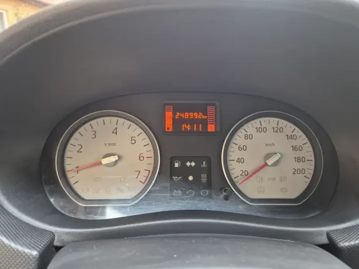 Dacia Logan 1.6 16V Laureate
