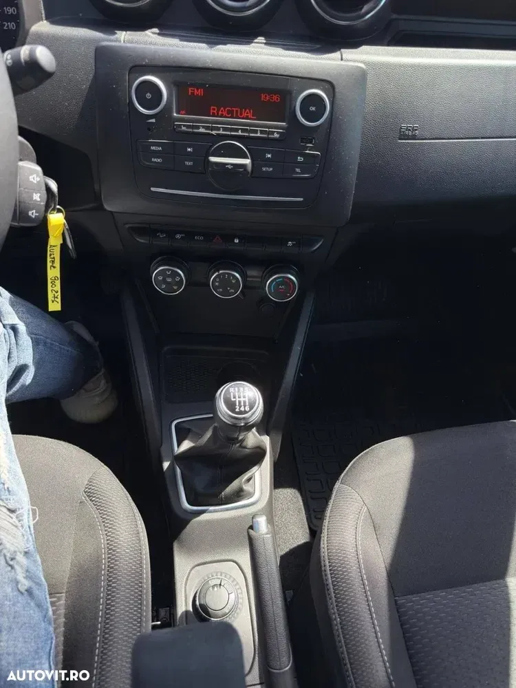 Dacia Duster Blue dCi 115 4WD Comfort — imagine 6