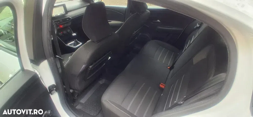 Dacia Logan III TCe 90 MT6 Comfort — imagine 6