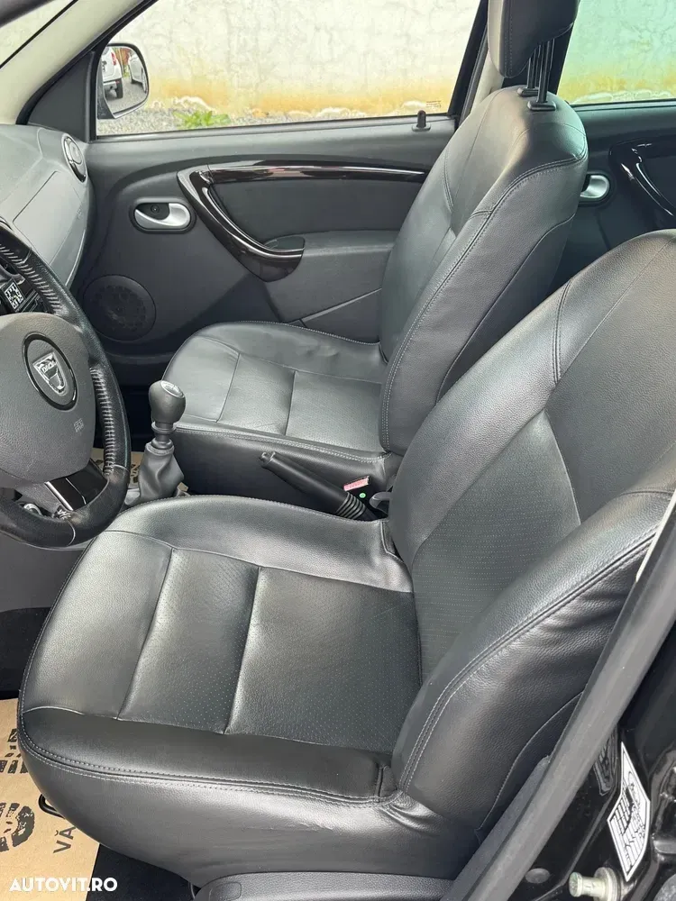 Dacia Duster dCi 110 FAP 4x4 Laureate — imagine 4